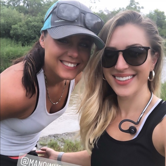 Meet your Posher, Mandi - Picture 4 of 4